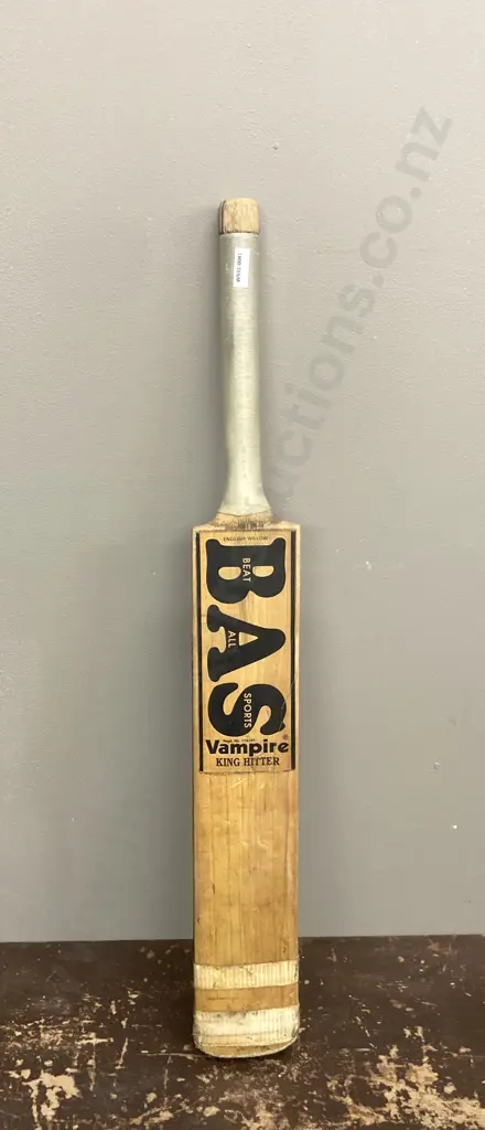 BAS Vampire King Hitter English Willow Cricket Bat Sold With -40 Image 1++